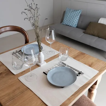 Aurelia Apartment *